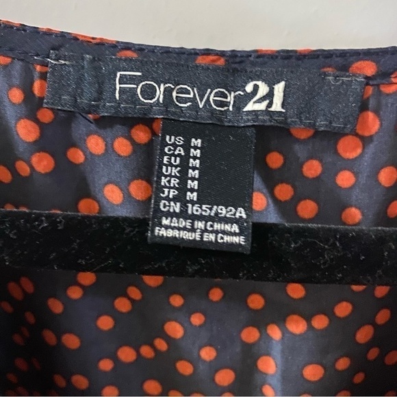 🎈Forever21 Navy Red  Polka blouse / top size M casualwear - Picture 3 of 5